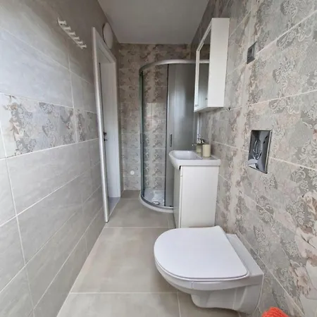 Apartma Nara Apartment *